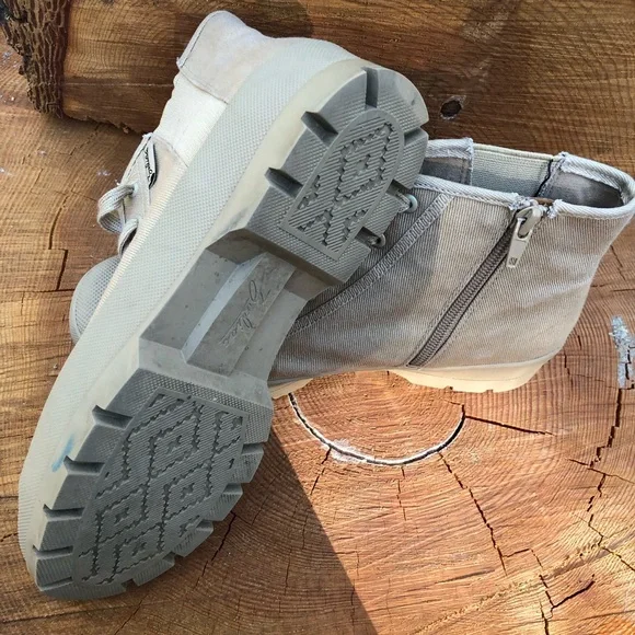 ZODIAC Women,s Sand Logan Oxford Sneakers Sand Twill Size 8,5 Like New - Picture 2 of 9